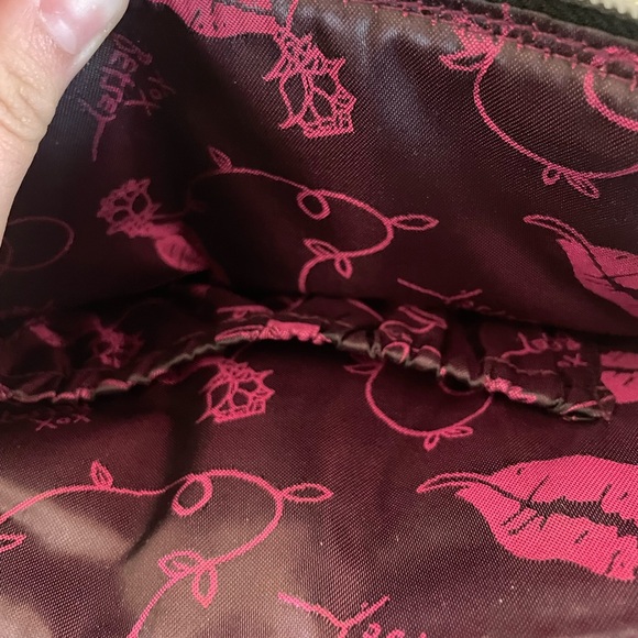 Betsy Johnson hand bag - Picture 8 of 8